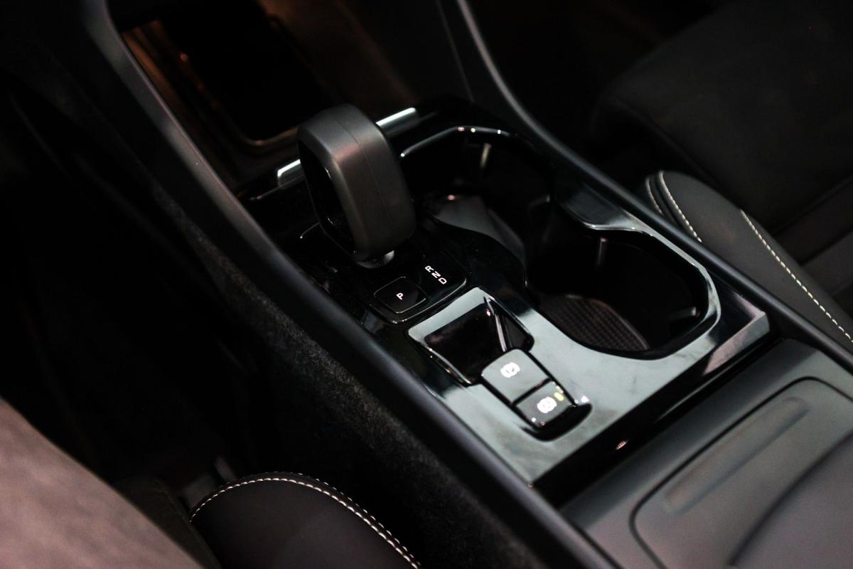 volvo-xc40-2024-gasolina-1969cc