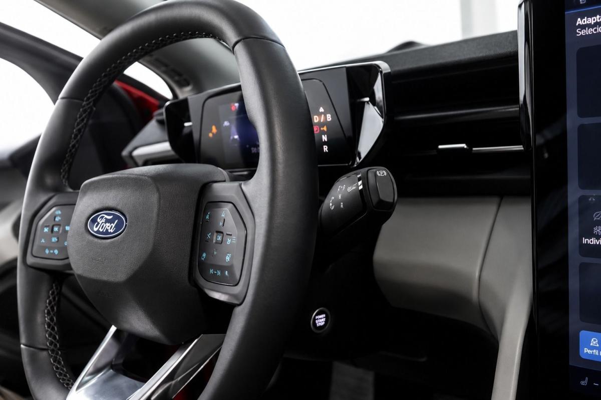 ford-explorer-2025-eletrico-500cc