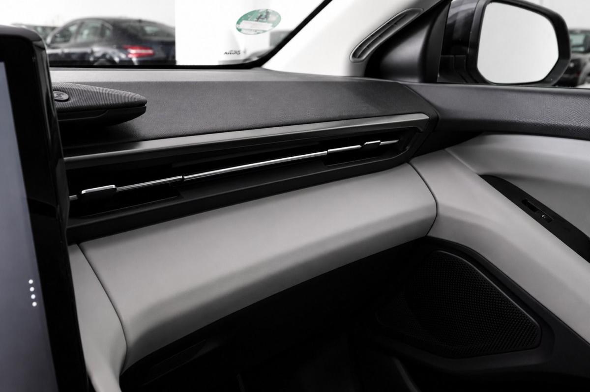ford-explorer-2025-eletrico-500cc