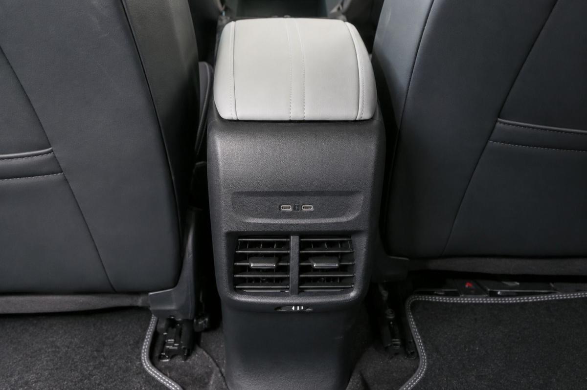 ford-explorer-2025-eletrico-500cc