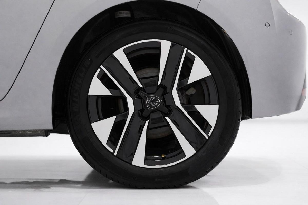 peugeot-208-2024-gasolina-1199cc