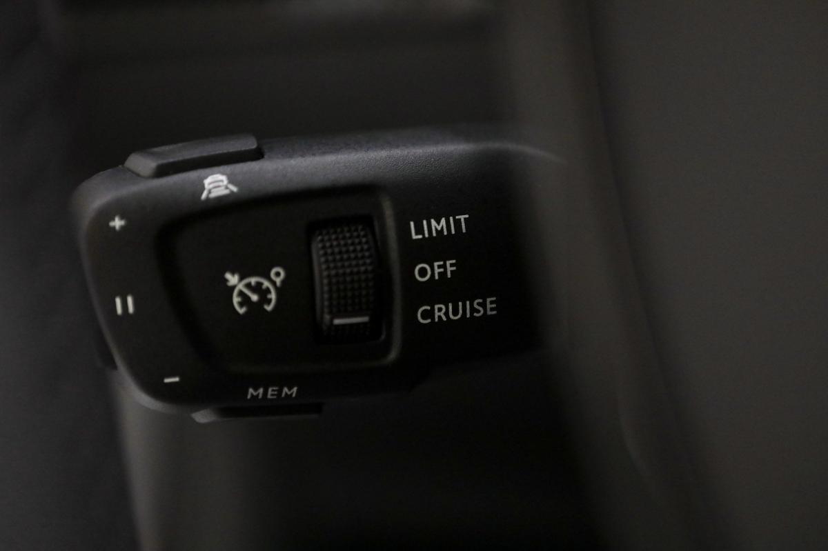 peugeot-208-2024-gasolina-1199cc