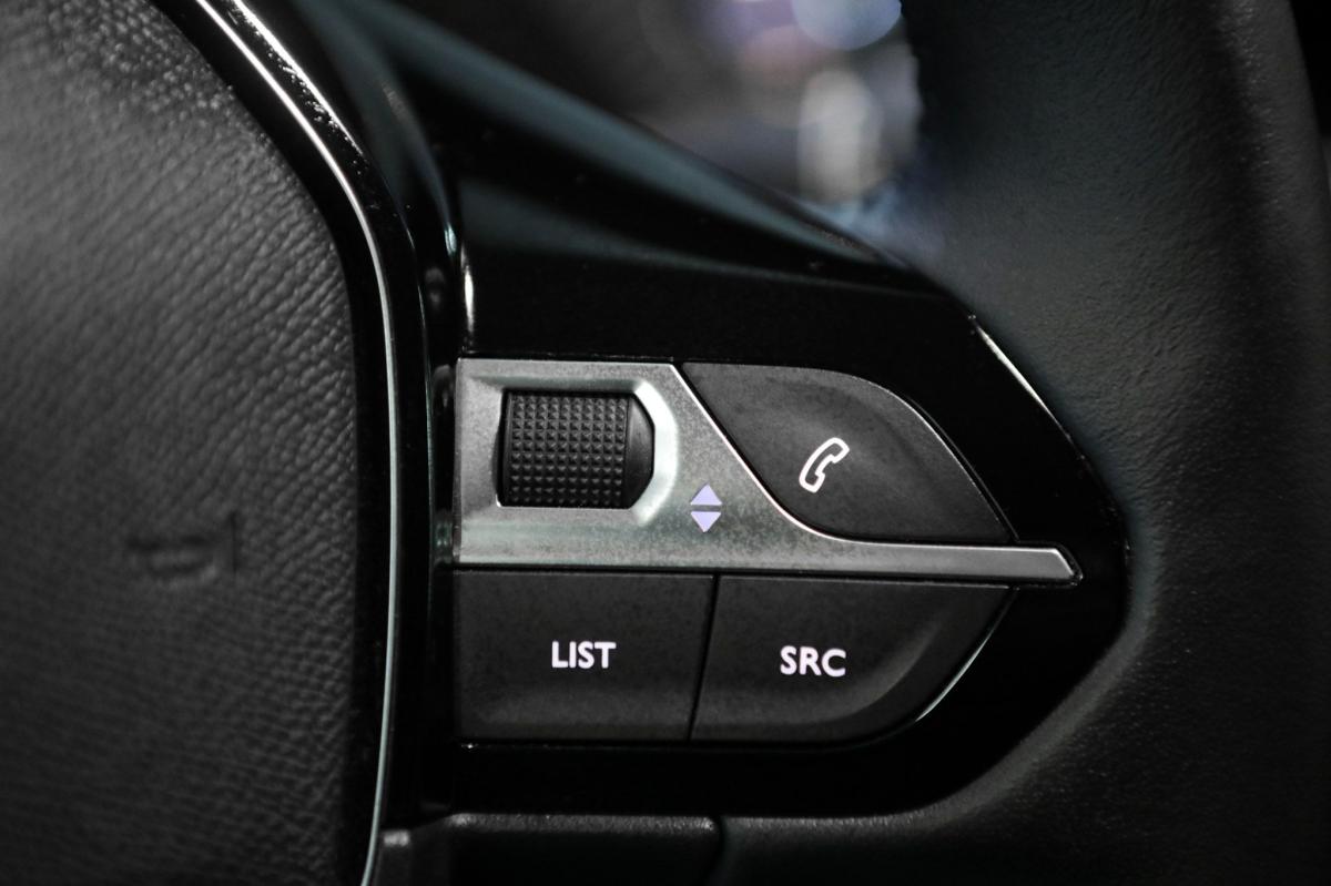 peugeot-208-2024-gasolina-1199cc