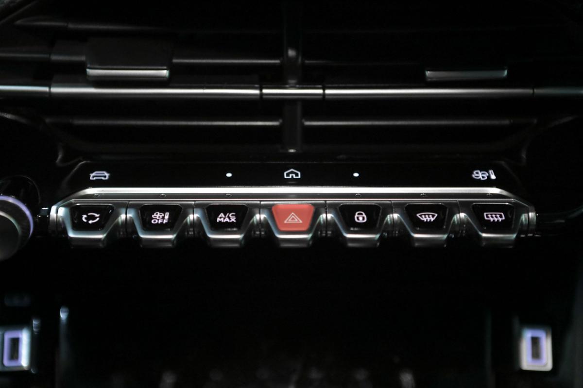 peugeot-208-2024-gasolina-1199cc