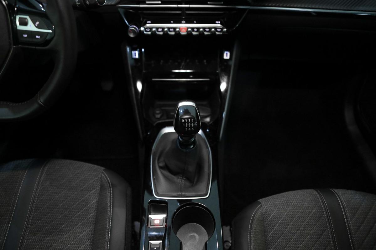 peugeot-208-2024-gasolina-1199cc