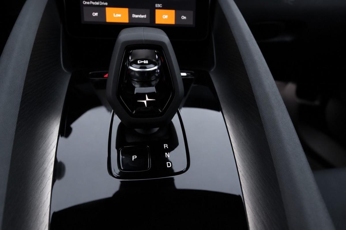 polestar-2-2022-eletrico-500cc