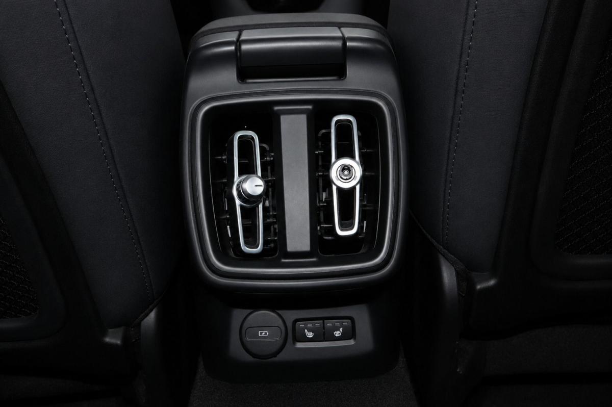 polestar-2-2022-eletrico-500cc