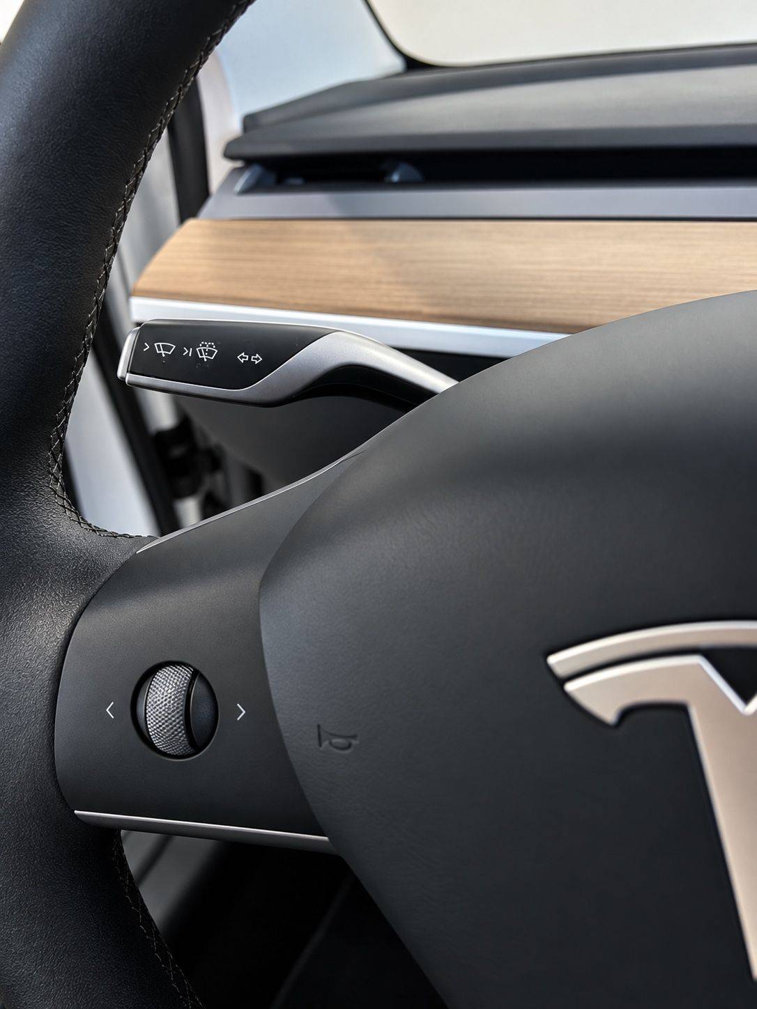 tesla-model-3-2022-eletrico-500cc