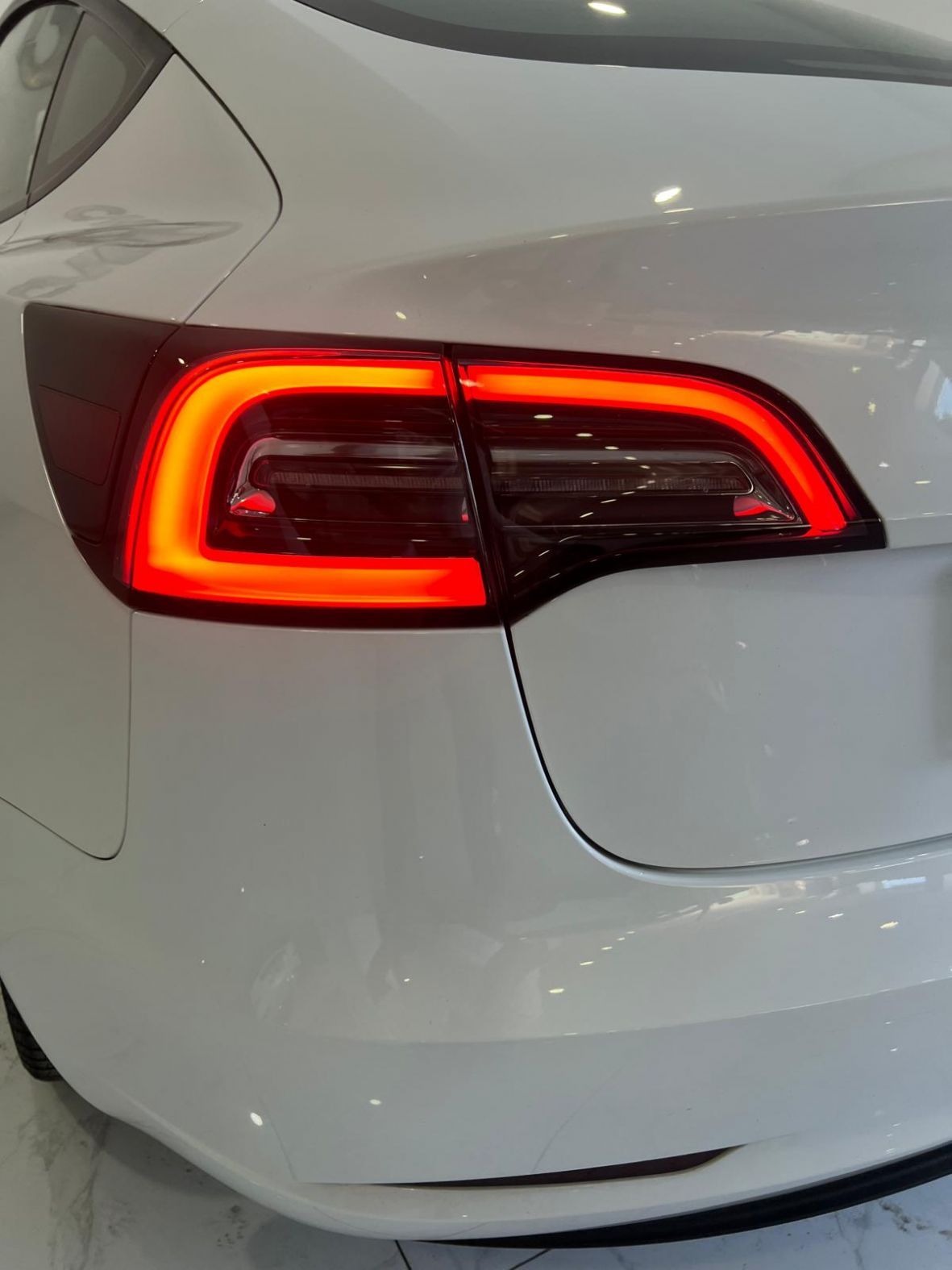 tesla-model-3-2022-eletrico-500cc