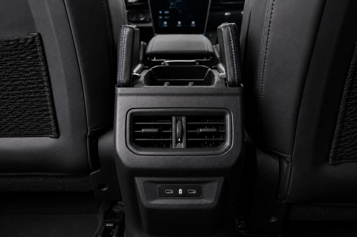 renault-espace-2024-hibrido-a-gasolina-1199cc