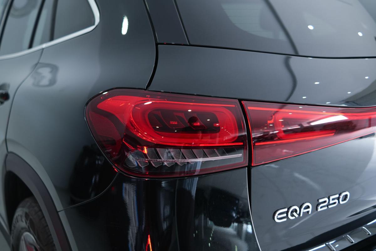 mercedes-benz-eqa-2023-eletrico-500cc