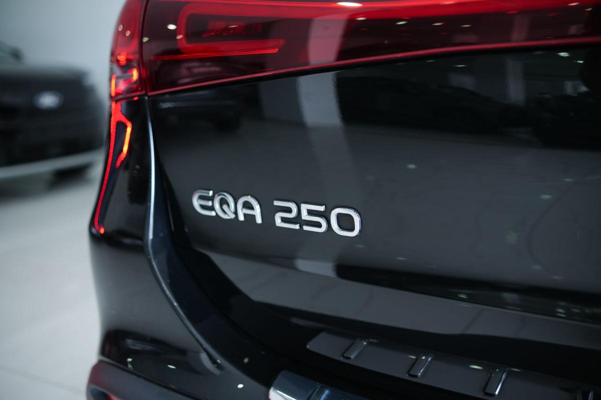 mercedes-benz-eqa-2023-eletrico-500cc