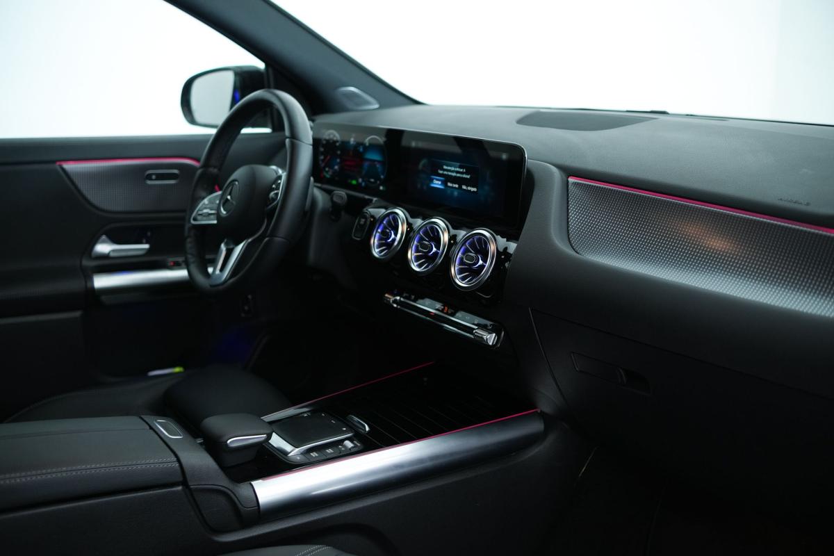mercedes-benz-eqa-2023-eletrico-500cc