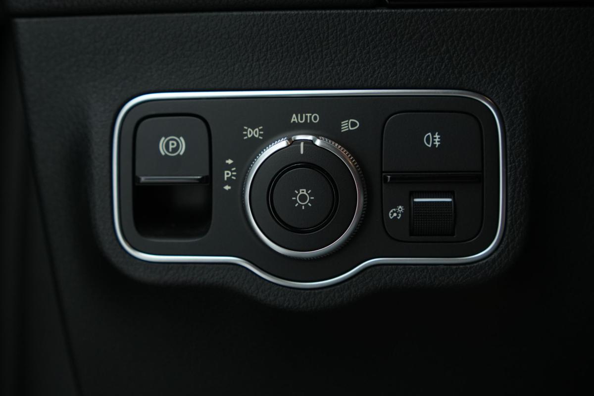 mercedes-benz-eqa-2023-eletrico-500cc