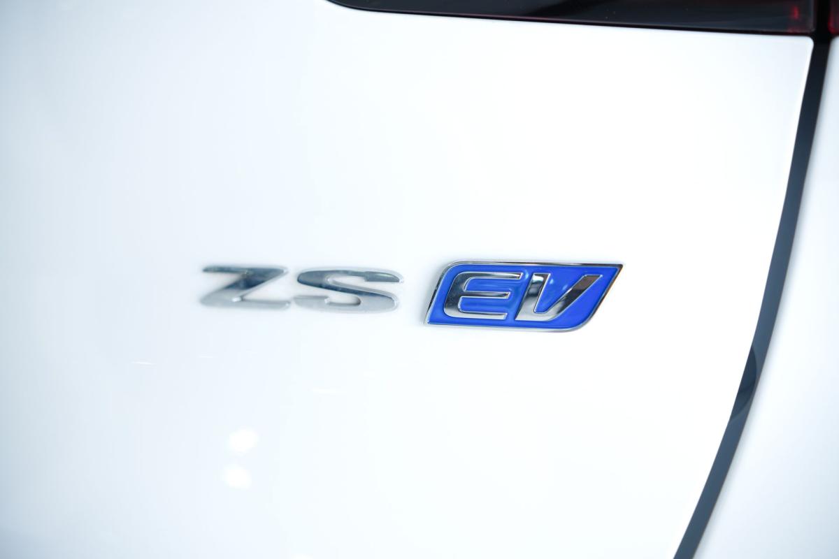 mg-zs-2022-eletrico-0cc