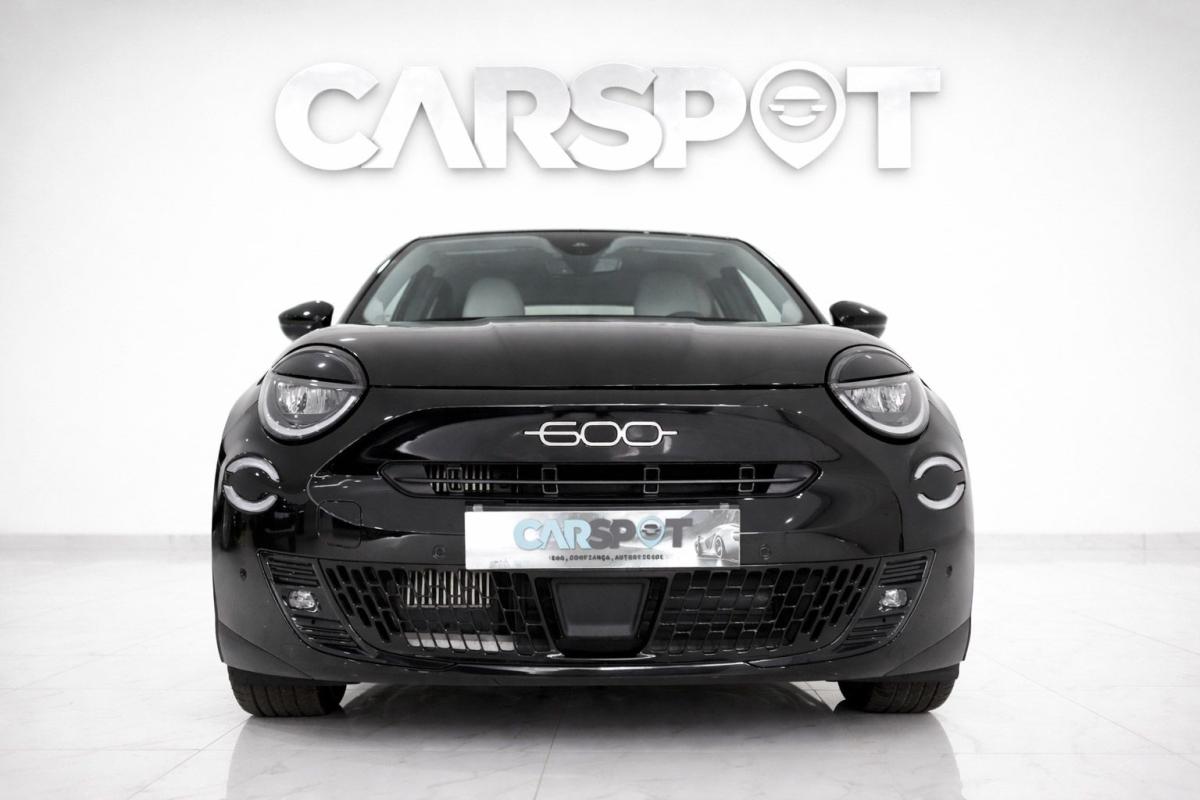 fiat-600-2024-gasolina-1199cc