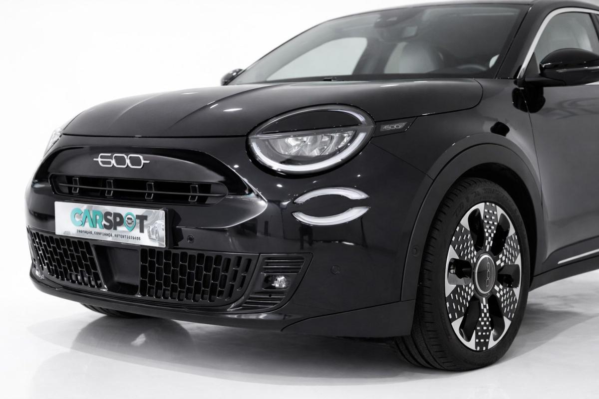 fiat-600-2024-gasolina-1199cc