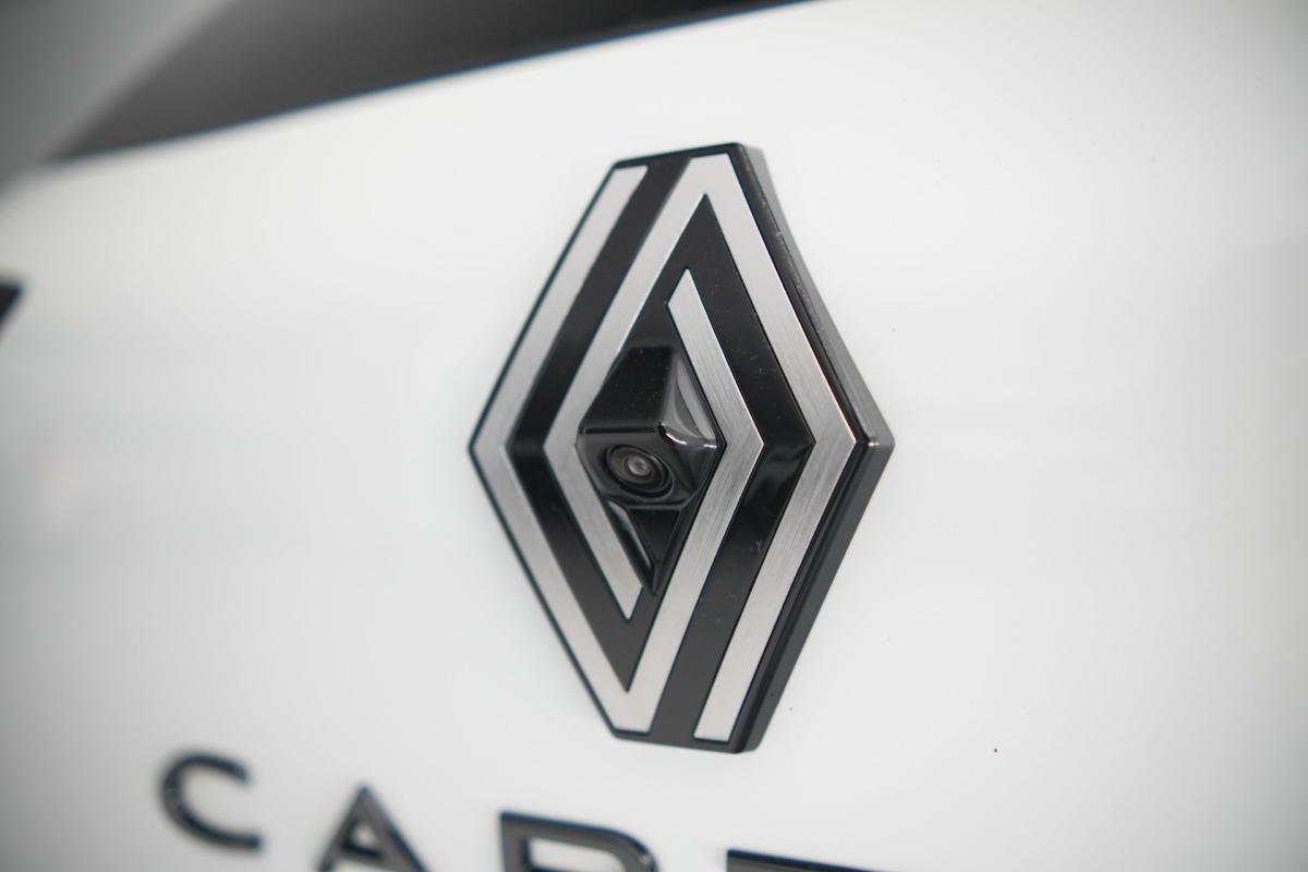 renault-captur-2025-hibrido-a-gasolina-1789cc