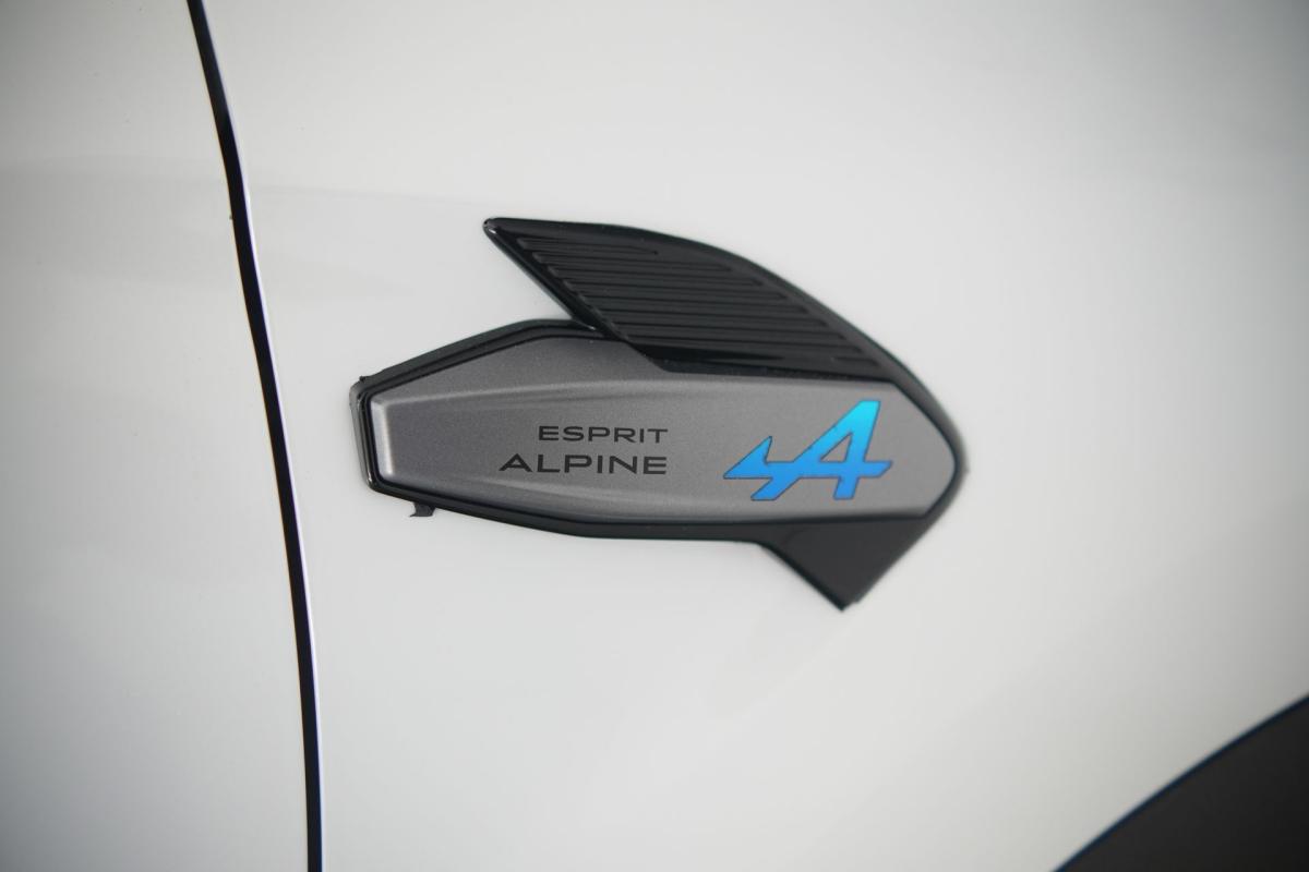 renault-captur-2025-hibrido-a-gasolina-1789cc