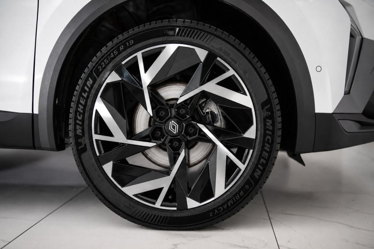 renault-captur-2025-hibrido-a-gasolina-1789cc