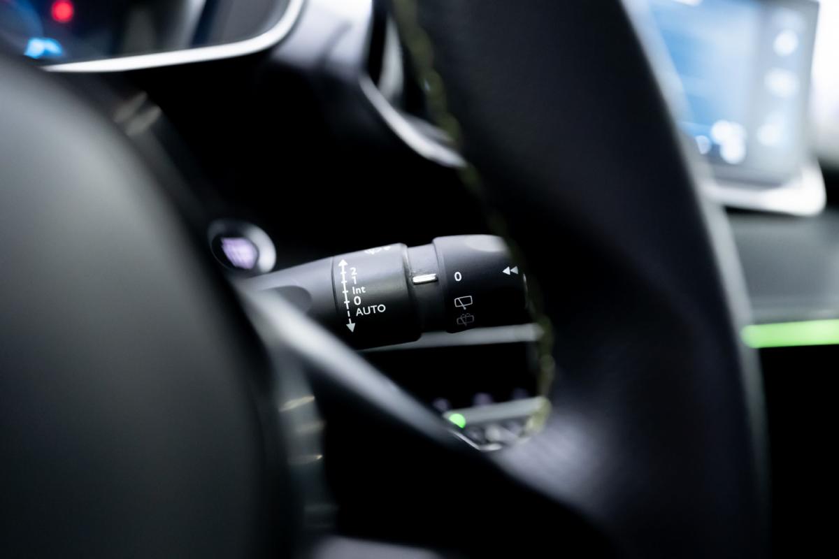 peugeot-2008-2022-gasolina-1199cc