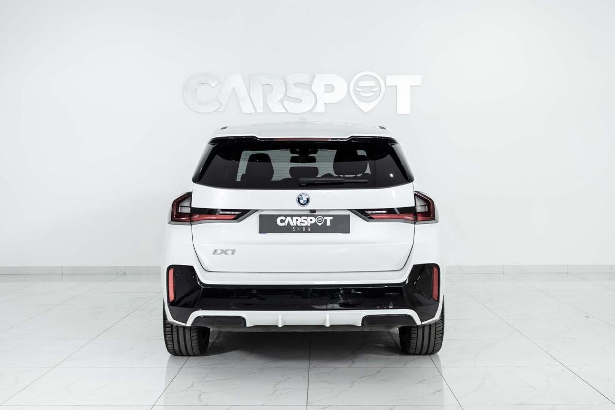 bmw-ix-2023-eletrico-500cc
