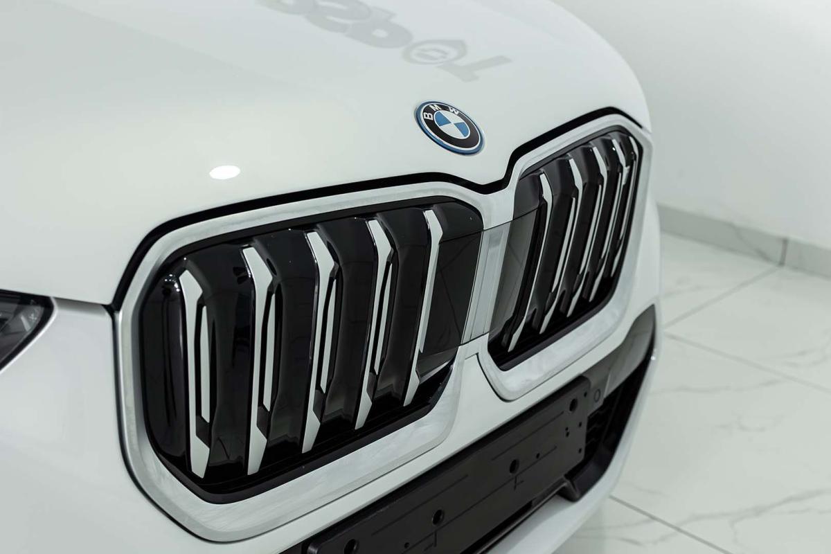bmw-ix-2023-eletrico-500cc