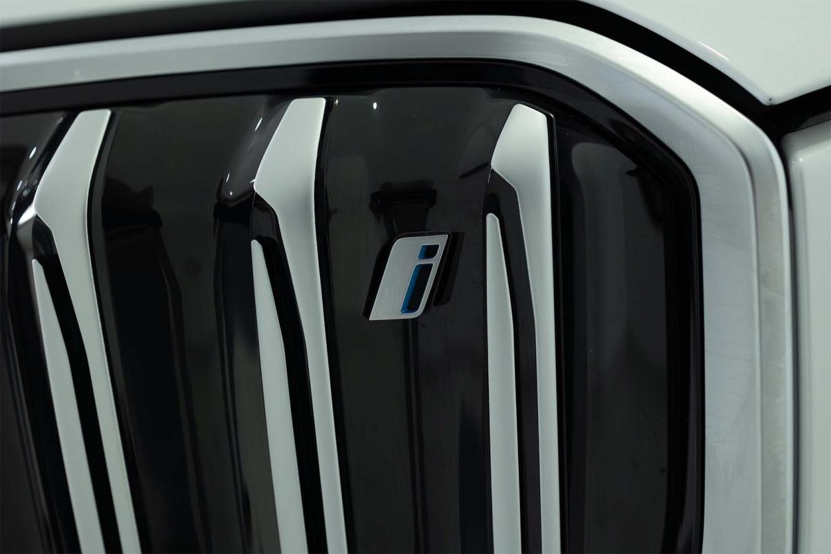 bmw-ix-2023-eletrico-500cc