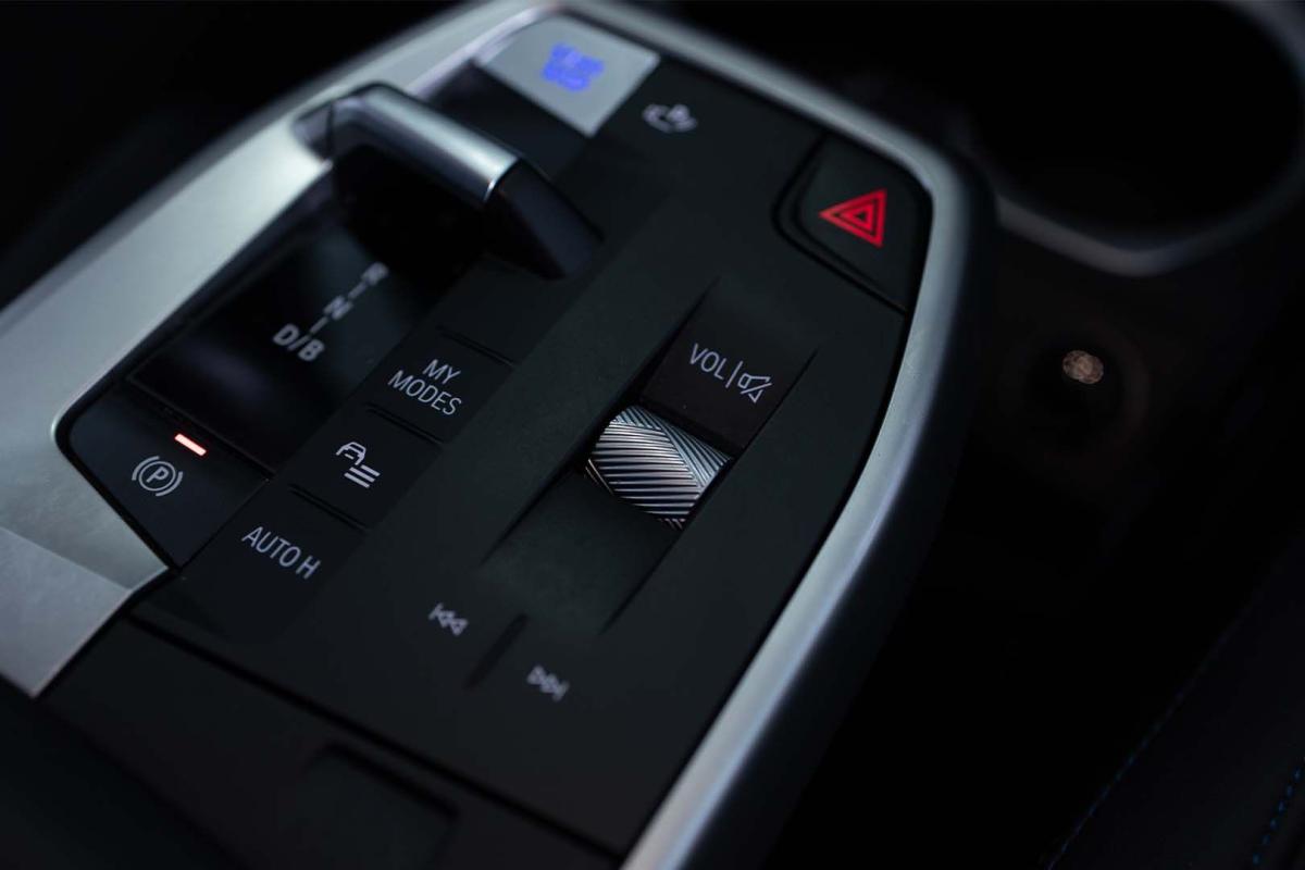 bmw-ix-2023-eletrico-500cc