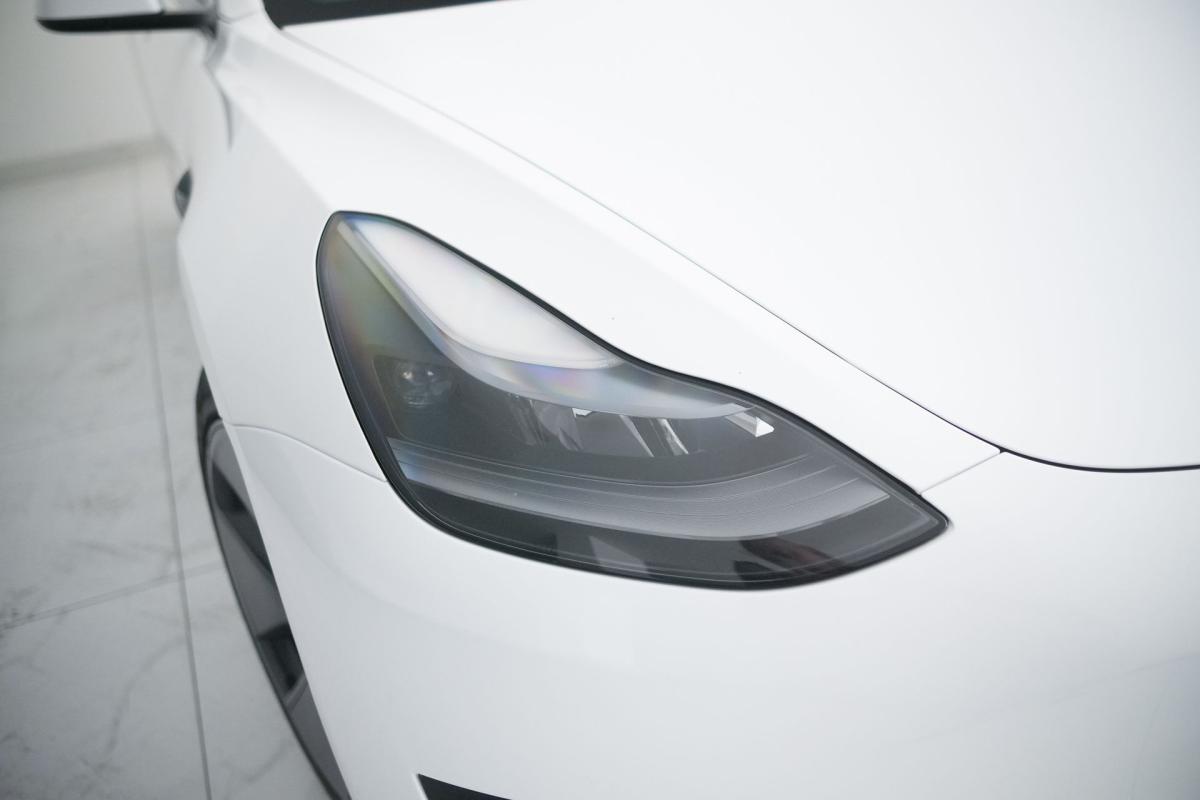 tesla-model-3-2023-eletrico-500cc