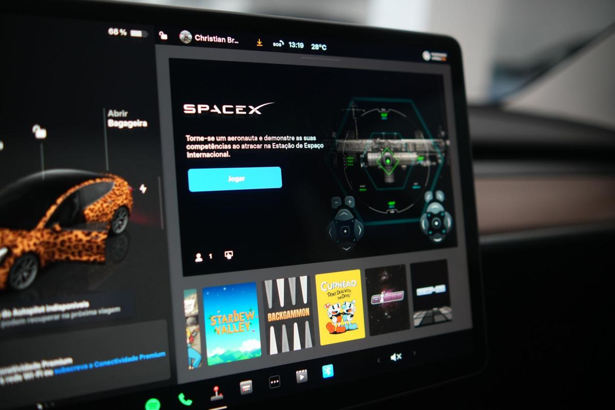 tesla-model-3-2023-eletrico-500cc