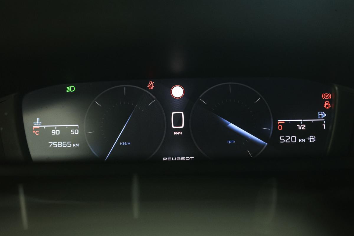 peugeot-308-2022-diesel-1499cc