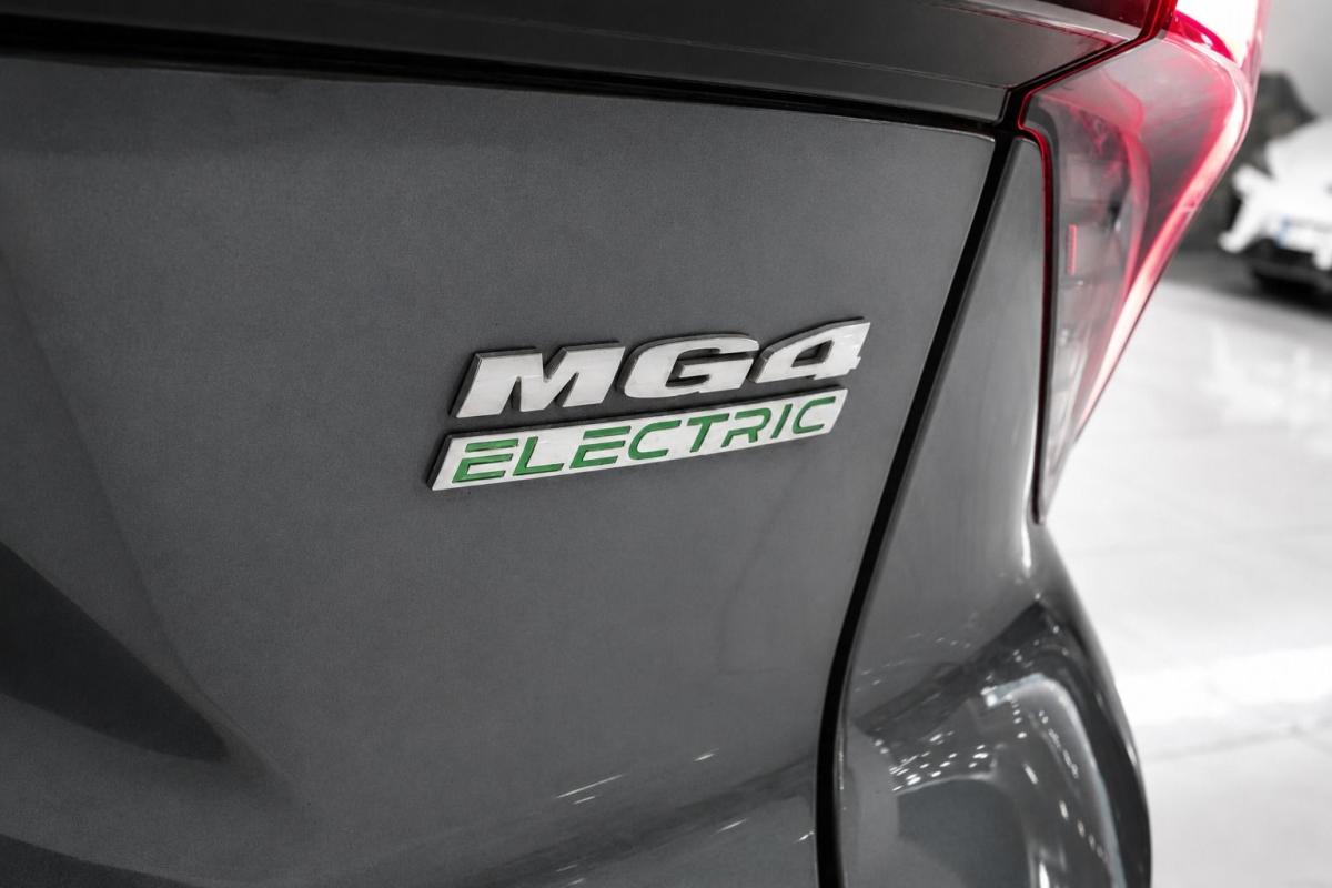 mg-mg4-2023-eletrico-500cc