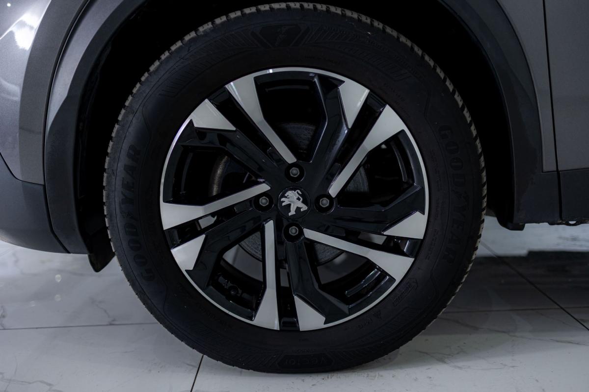 peugeot-2008-2023-gasolina-1199cc