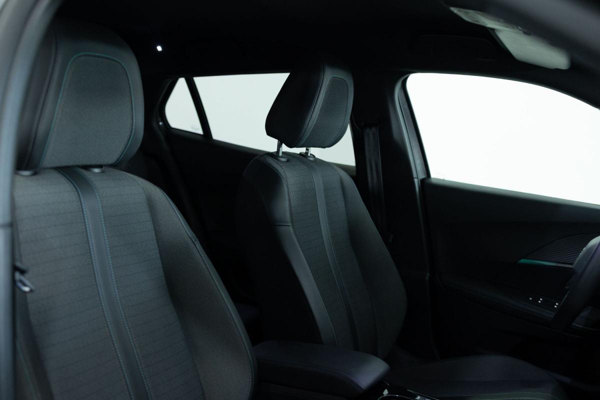 peugeot-2008-2023-gasolina-1199cc