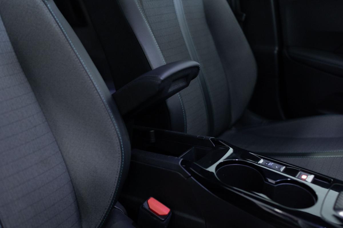 peugeot-2008-2023-gasolina-1199cc