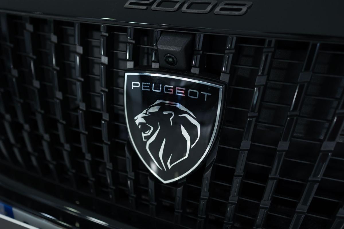 peugeot-2008-2025-gasolina-1199cc