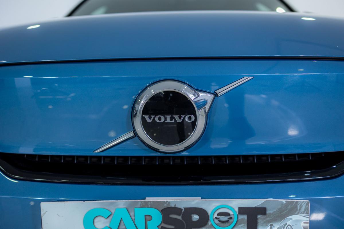 volvo-c40-2023-eletrico-500cc