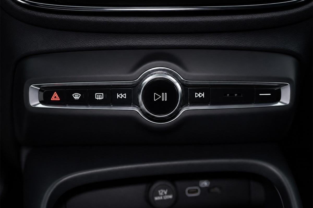 volvo-c40-2023-eletrico-500cc