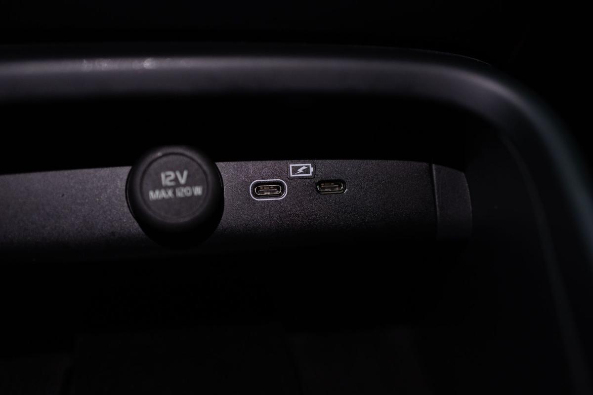 volvo-c40-2023-eletrico-500cc