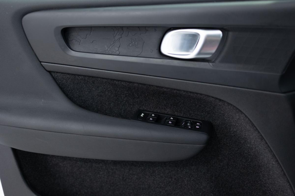 volvo-c40-2023-eletrico-500cc