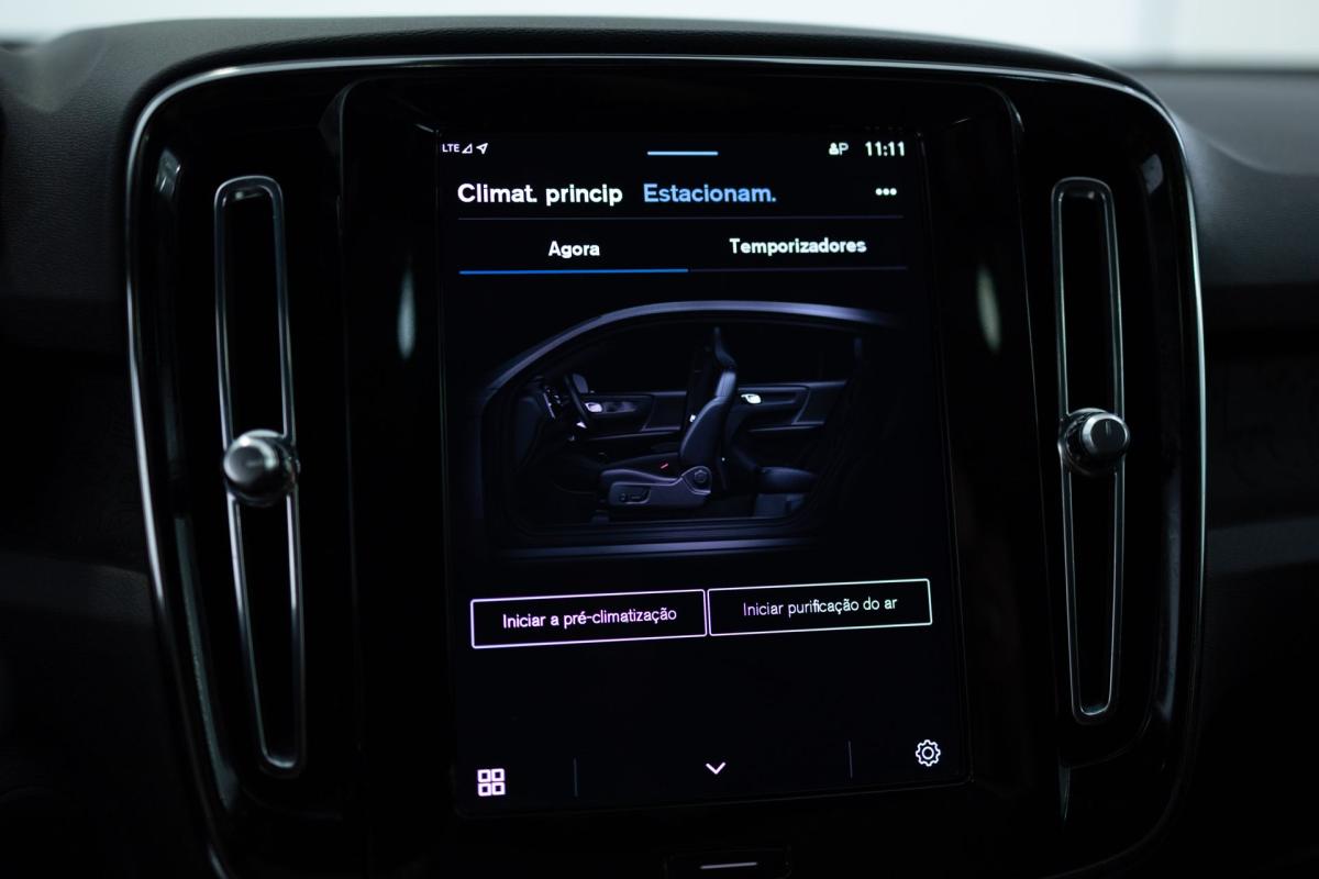 volvo-c40-2023-eletrico-500cc
