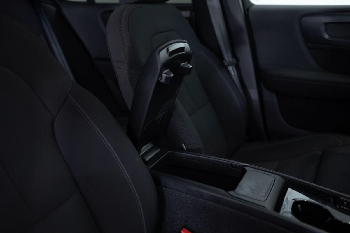 volvo-c40-2023-eletrico-500cc