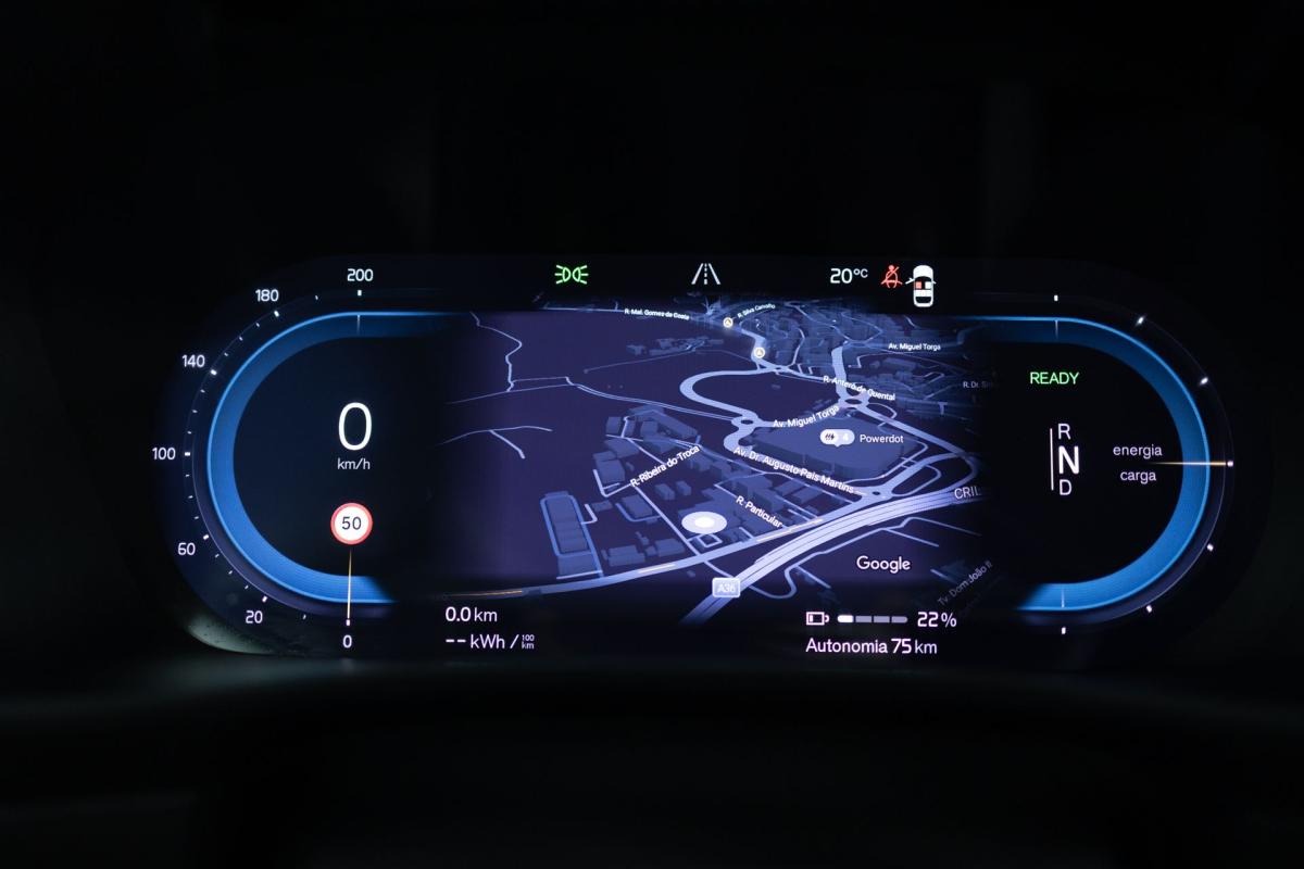 volvo-c40-2023-eletrico-500cc
