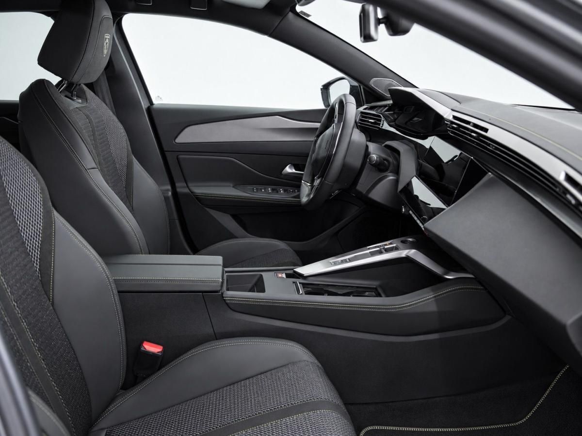 peugeot-308-sw-2025-gasolina-1199cc