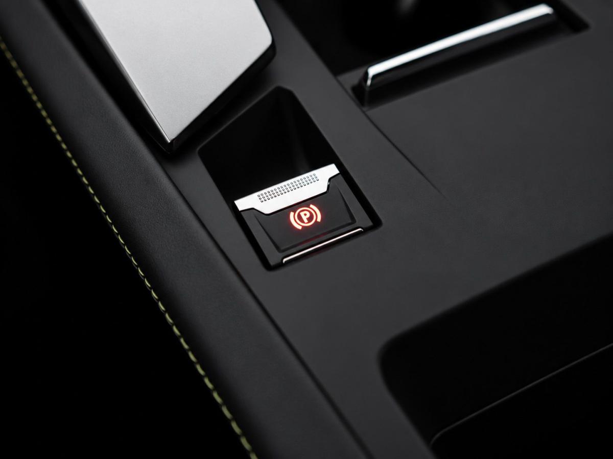 peugeot-308-sw-2025-gasolina-1199cc