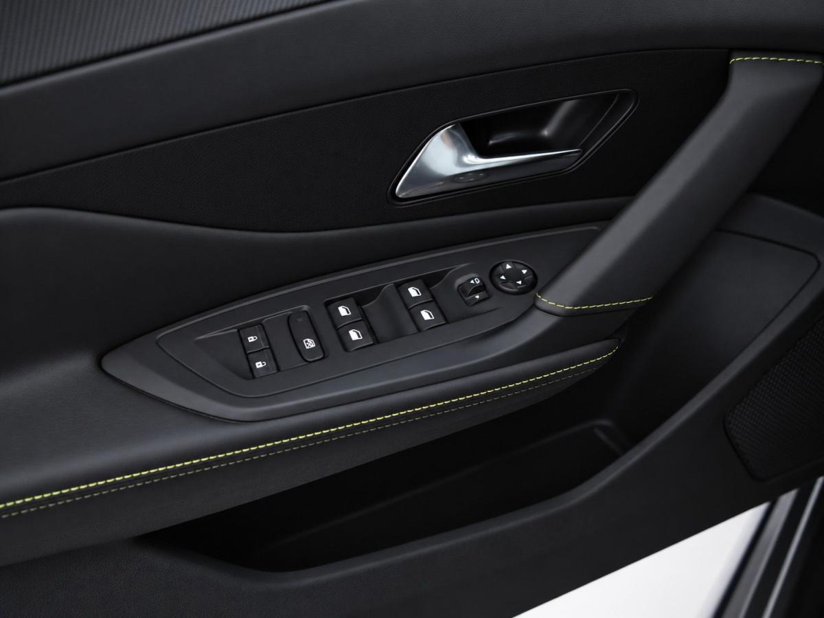 peugeot-308-sw-2025-gasolina-1199cc