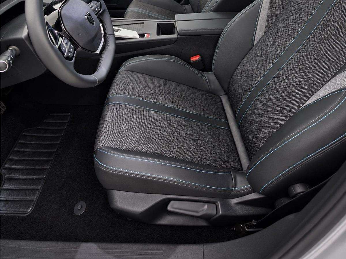peugeot-308-2025-gasolina-1199cc