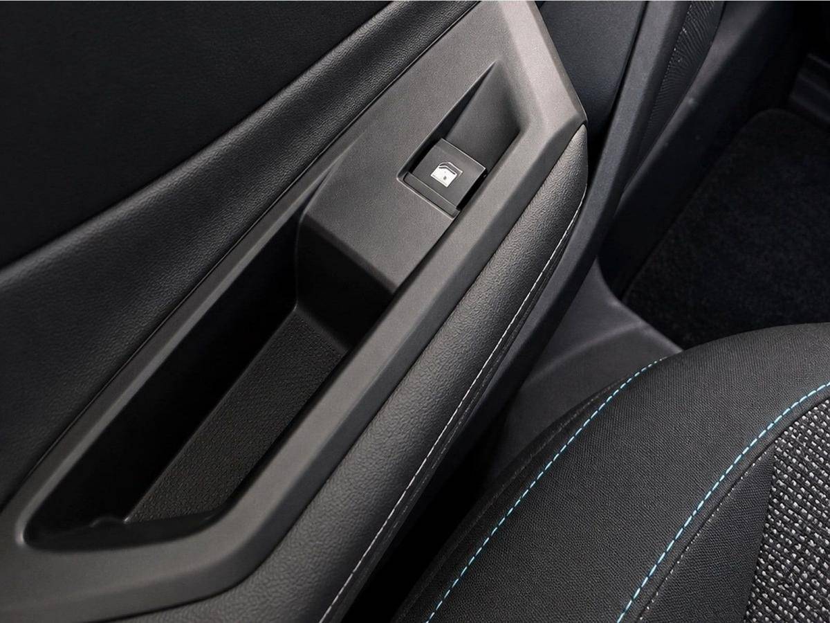 peugeot-308-2025-gasolina-1199cc
