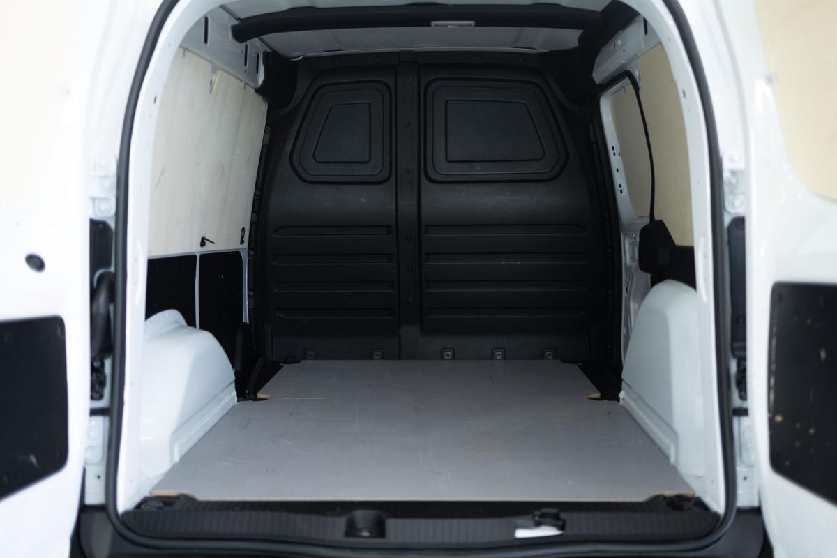 renault-kangoo-2024-diesel-1461cc